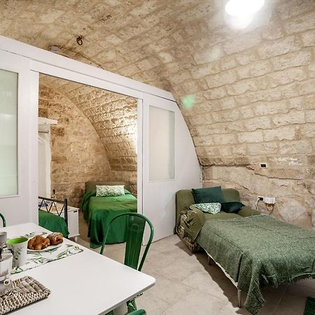 La Pergola Apt In The Heart Of Bari Exterior foto